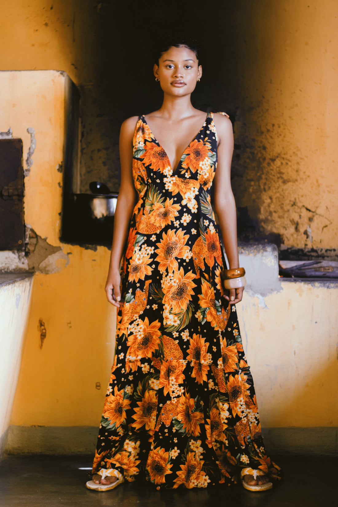 10 Wardrobe Essentials Every Stylish Woman Should Own